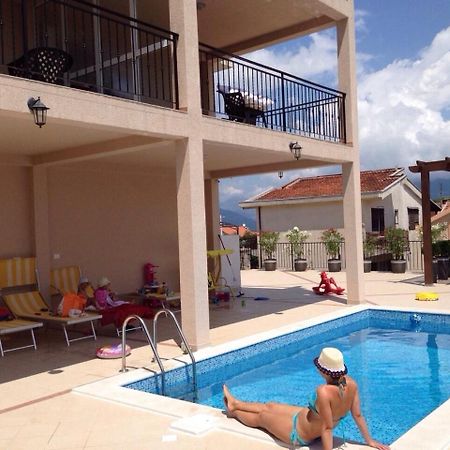 Apartments Villa Viktoria Тиват Екстер'єр фото