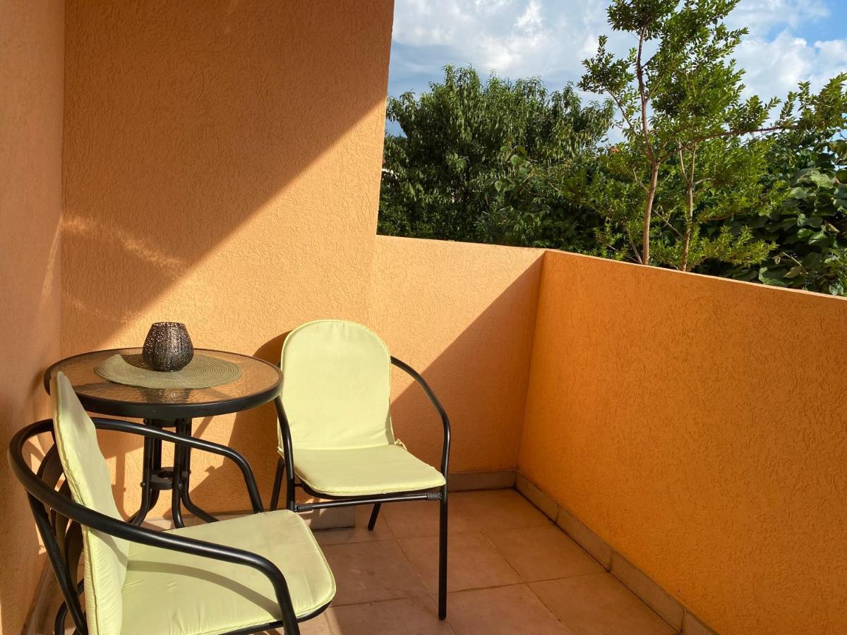 Apartments Villa Viktoria Тиват Екстер'єр фото