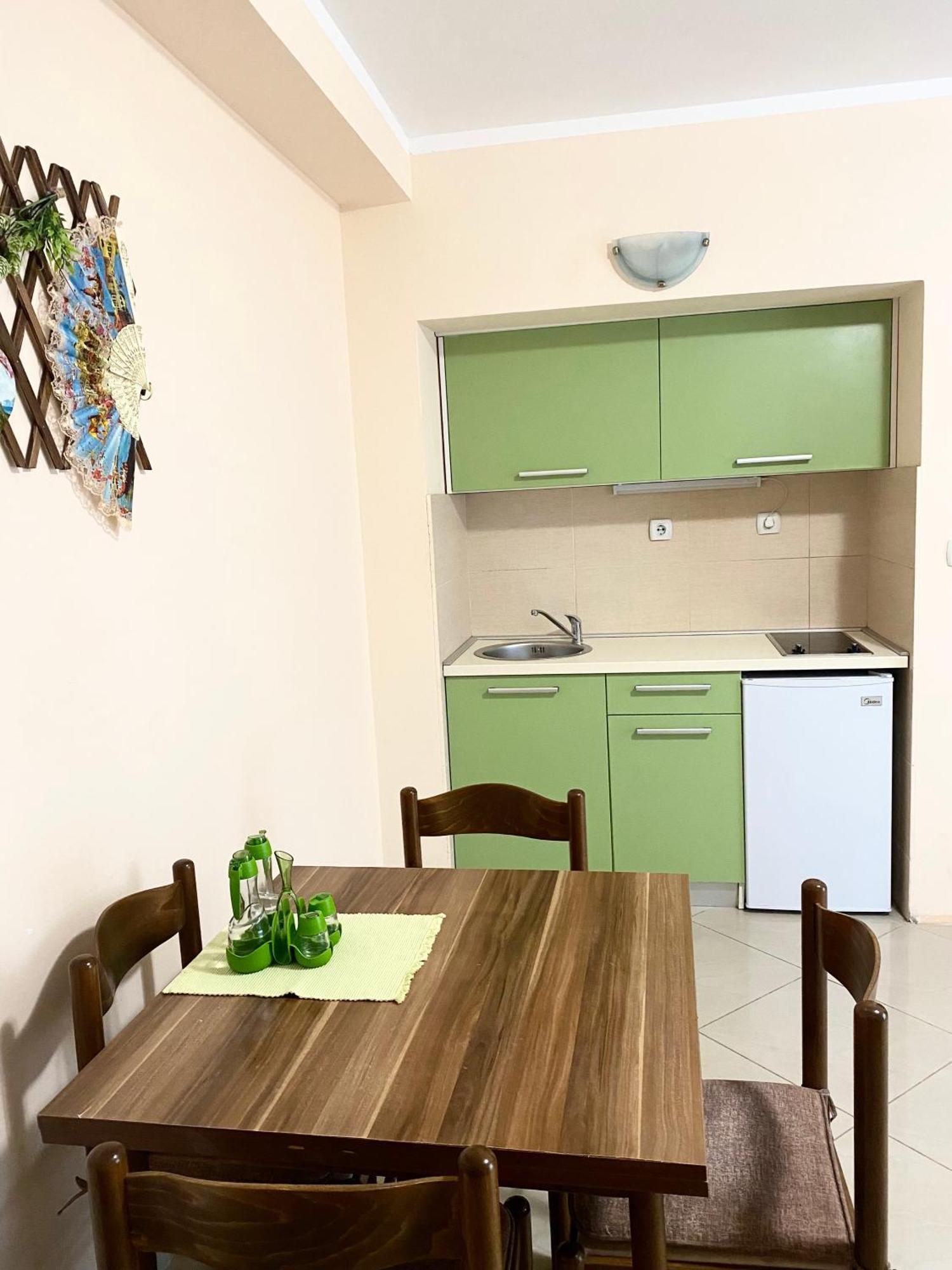 Apartments Villa Viktoria Тиват Екстер'єр фото