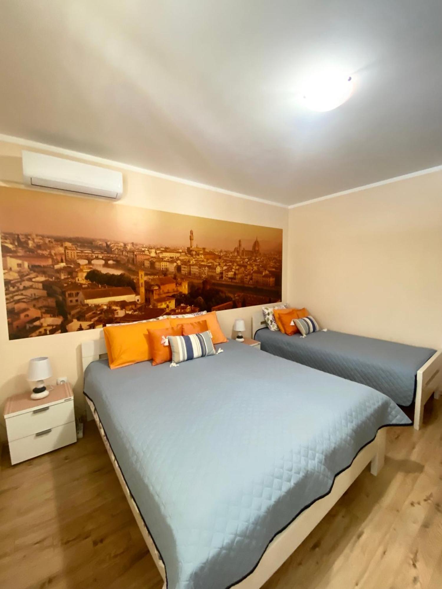 Apartments Villa Viktoria Тиват Екстер'єр фото