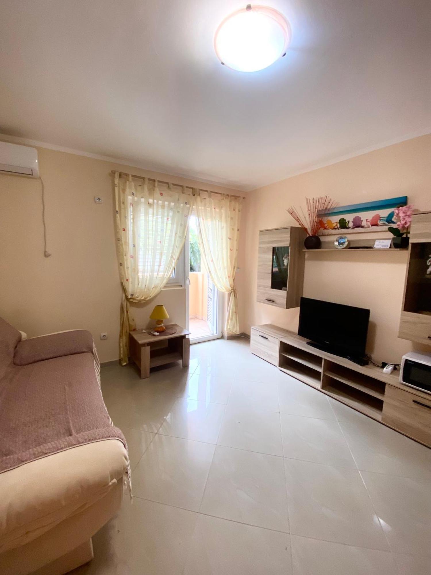 Apartments Villa Viktoria Тиват Екстер'єр фото