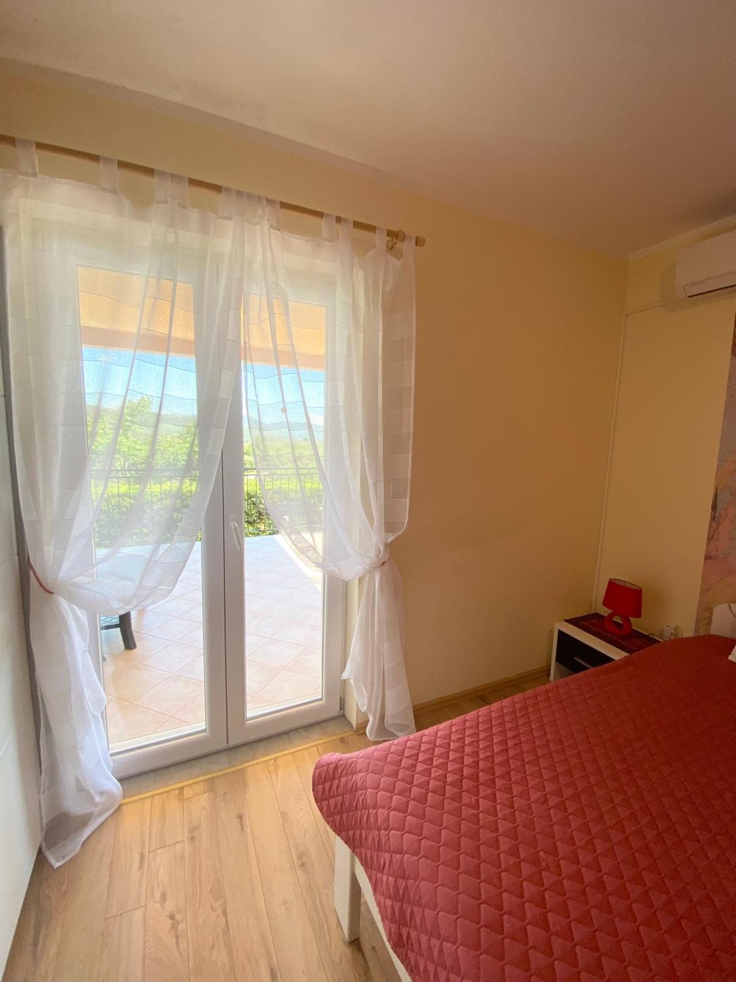 Apartments Villa Viktoria Тиват Екстер'єр фото