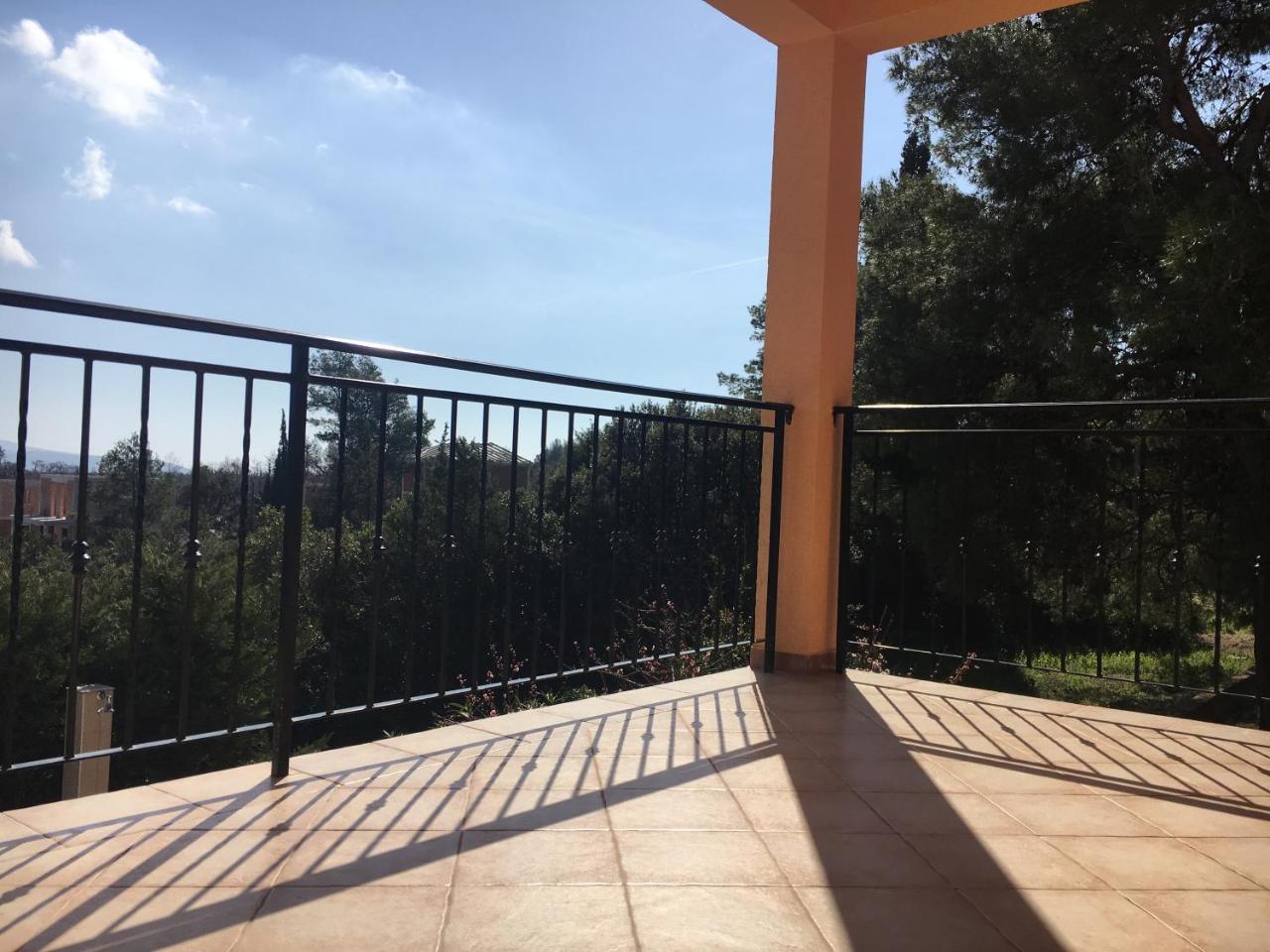 Apartments Villa Viktoria Тиват Екстер'єр фото