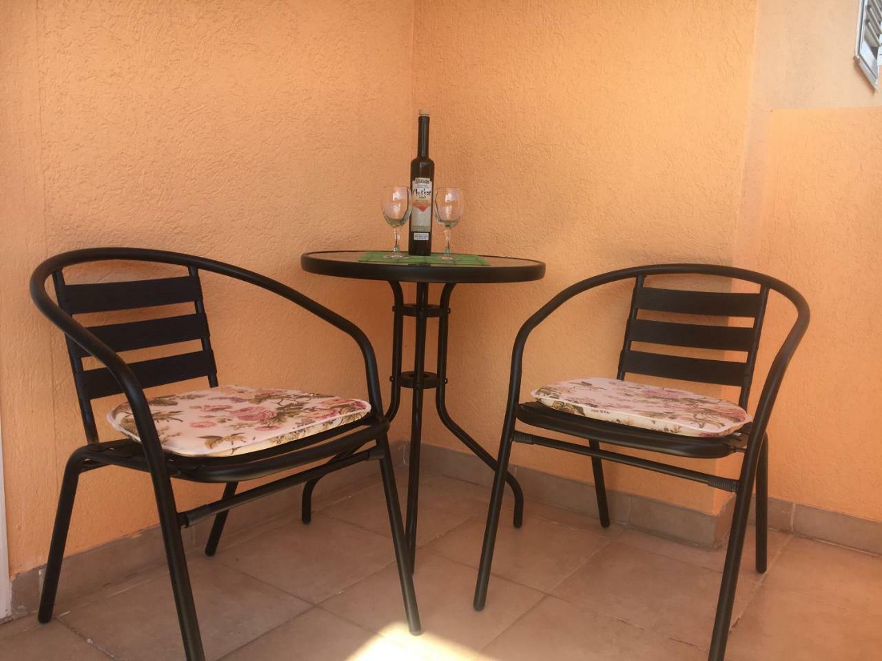 Apartments Villa Viktoria Тиват Екстер'єр фото
